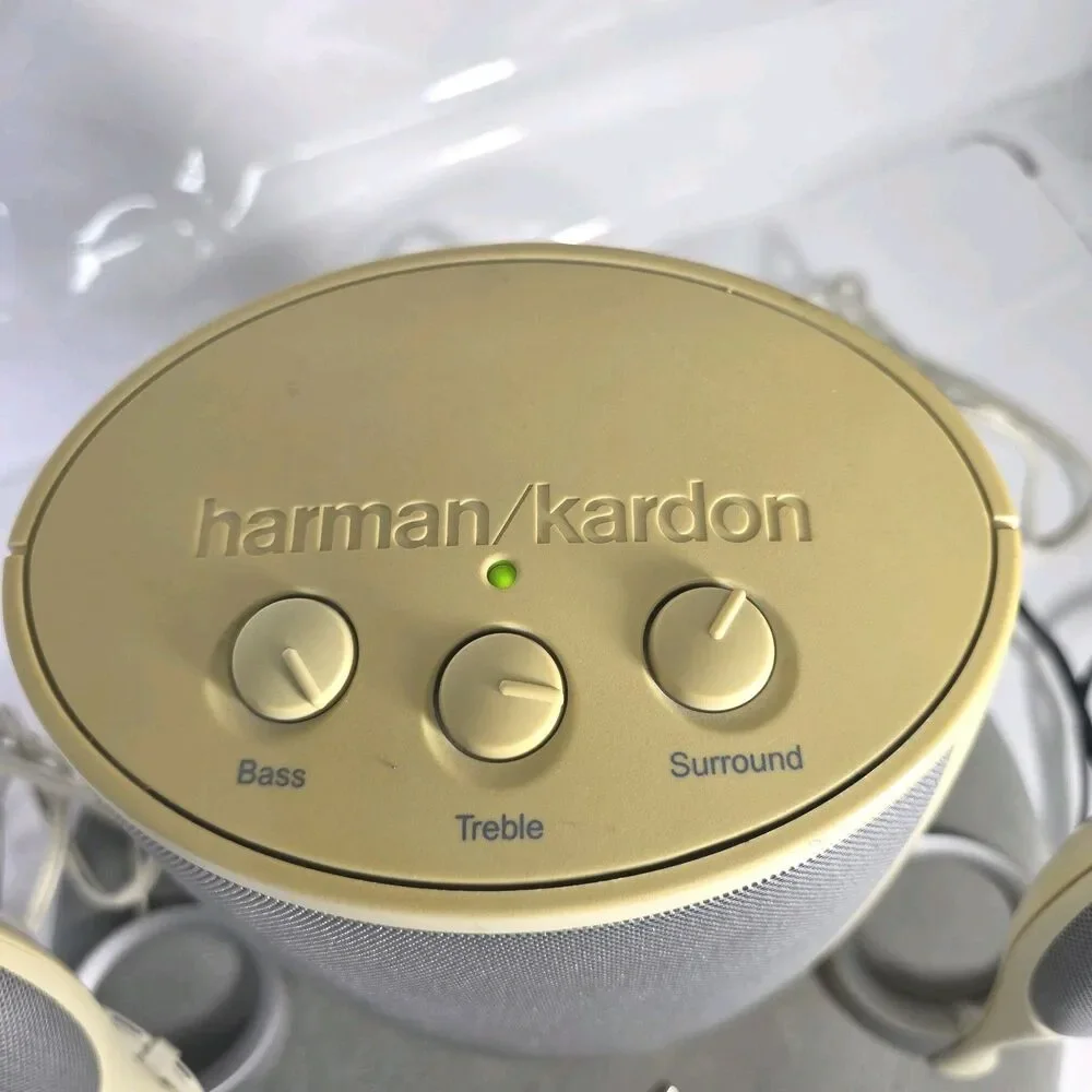 Harmon Kardon Subwoofer & Speakers HK695-01 - Picture 4 of 8